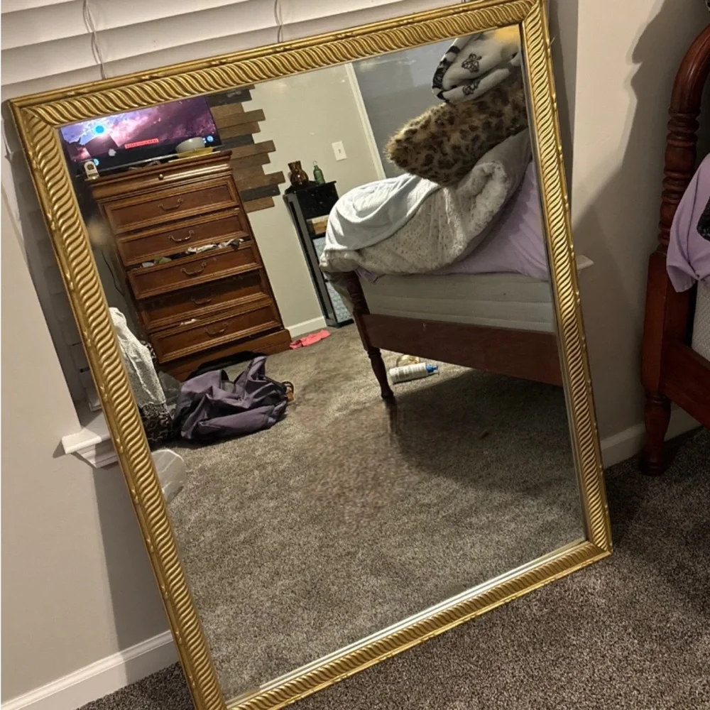 Elegant Gold Framed Wall Mirror
